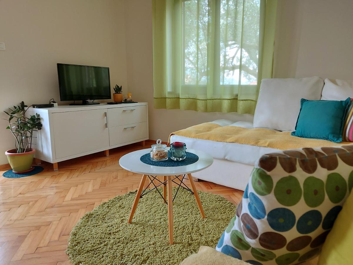 Apartments Iva Tivat Eksteriør bilde
