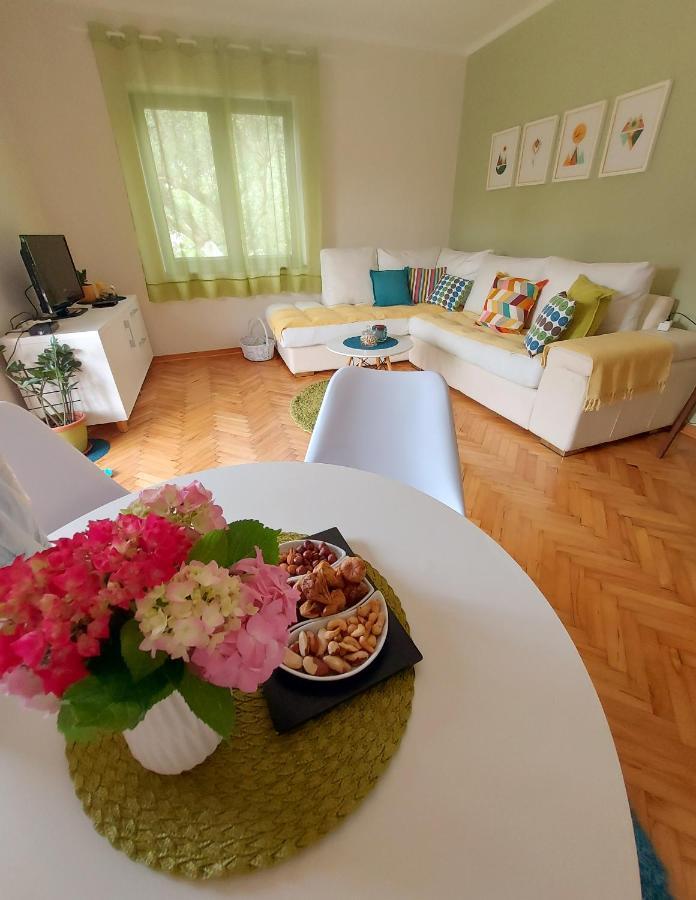 Apartments Iva Tivat Eksteriør bilde