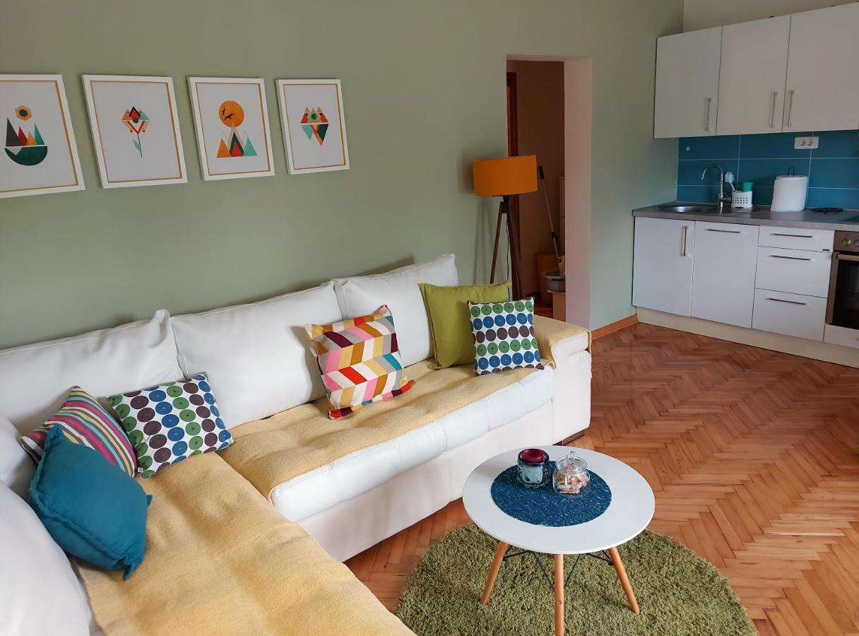 Apartments Iva Tivat Eksteriør bilde