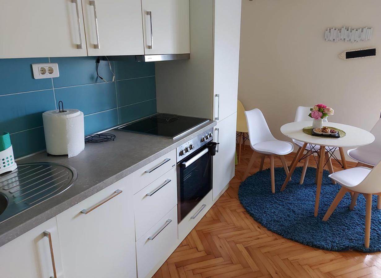 Apartments Iva Tivat Eksteriør bilde