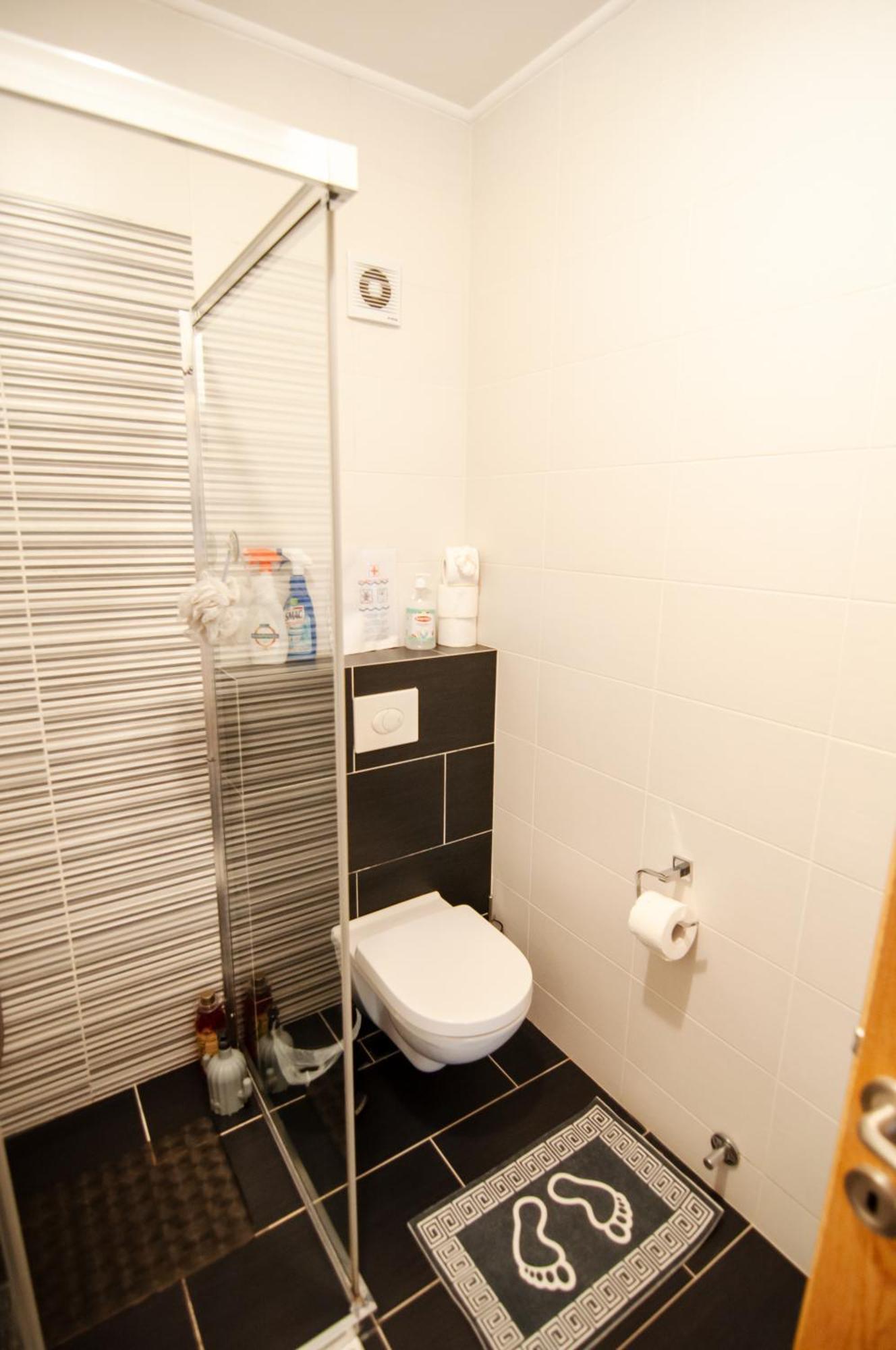 Apartments Iva Tivat Eksteriør bilde